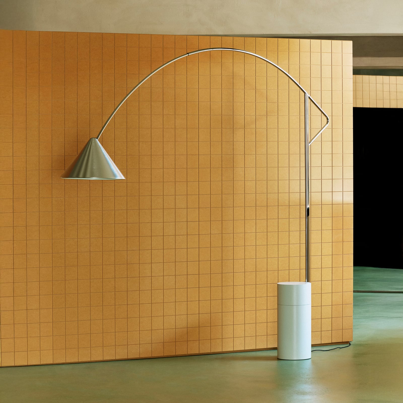 Lampa podłogowa HAY Compass, aluminium, wysokość 217 cm, E27