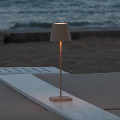 Zafferano Poldina bordlampe batteri IP65 sand