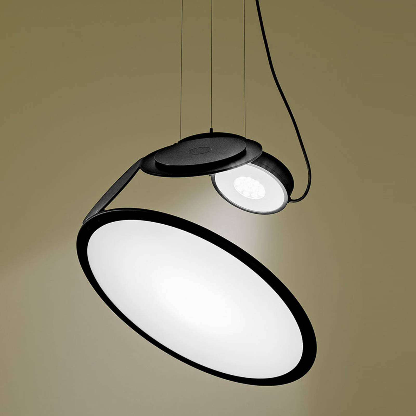 Designerska lampa wisząca LED Cut marki Axolight