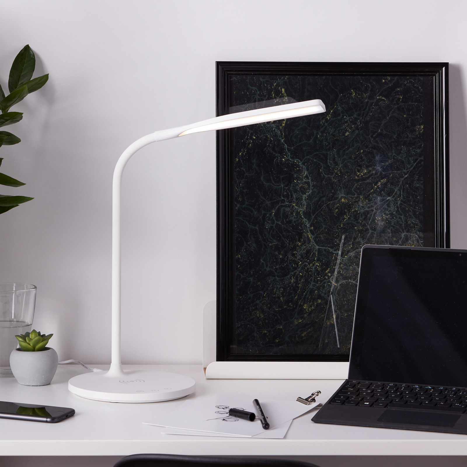 Lampada da scrivania a LED Joni, bianca, altezza 34 cm, CCT, dimmerabile