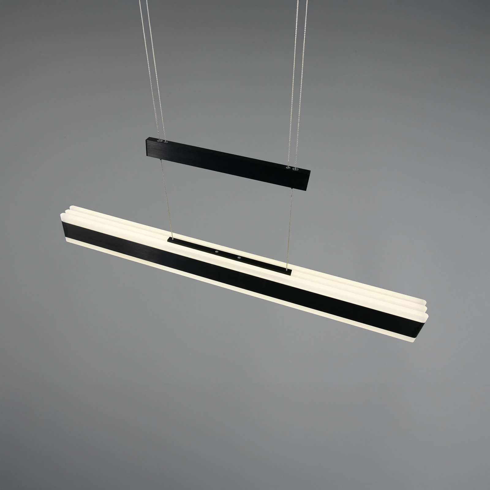 Candeeiro suspenso LED Arcola preto, comprimento 152 cm, regulador de Candeeiro suspenso LED Arcola preto, comprimento 152 cm, regulador de