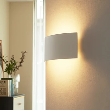 Lindby wall light Naike, white, plaster, height 15 cm