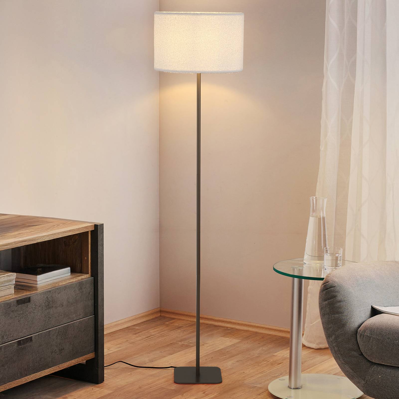 Searchlight Lampe sur pied Chelsea, marron/blanc, hauteur 150 cm, métal/tissu