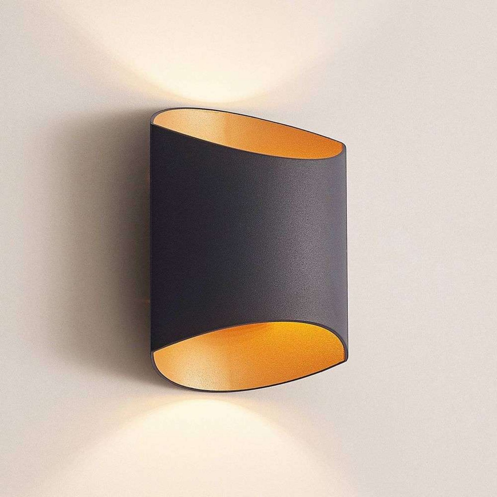 Vilja Wall Lamp Black/Gold - Arcchio