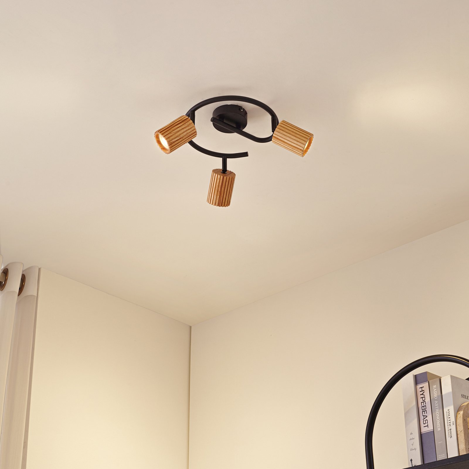 Lindby Deckenstrahler Stralino, 3-flammig, Ø31cm, Holz, GU10