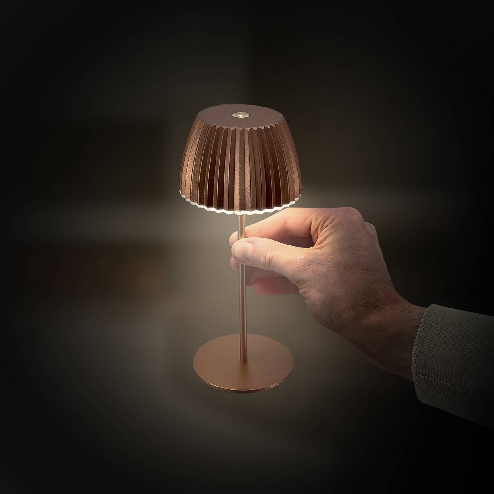 Lampa stołowa LED Brilo unplugged Riffle, 20 cm, miedź