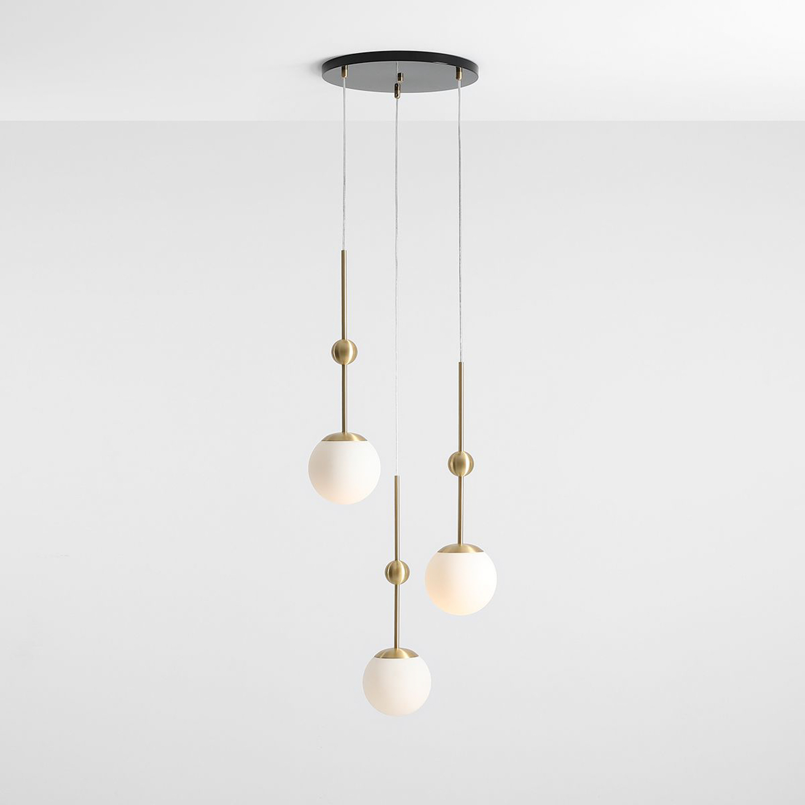 Joel pendant light, circular, brass/white, 3-bulb