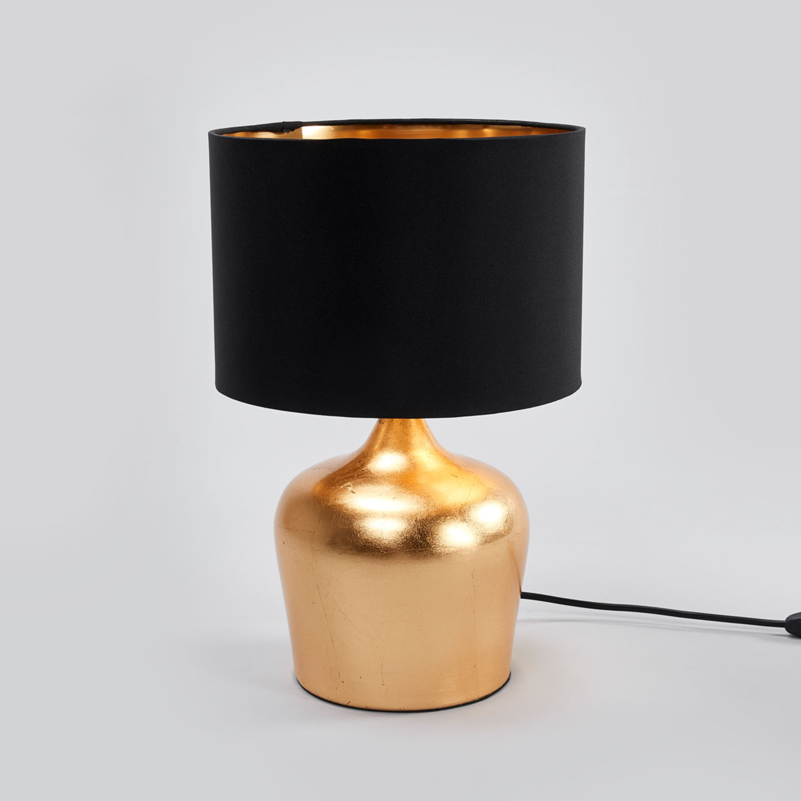 Graceful Manalba table lamp