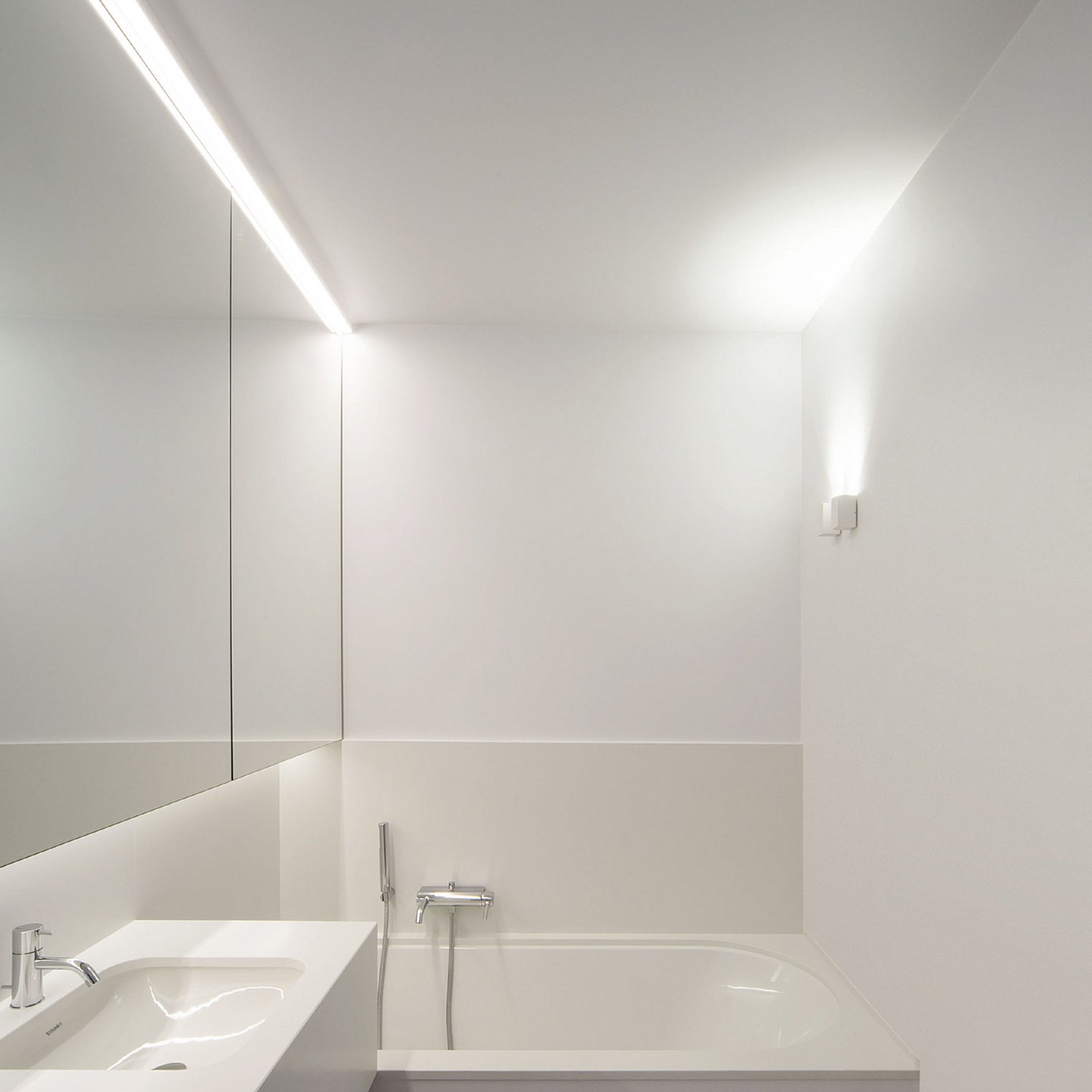 WEVER & DUCRÉ Applique d'extérieur LED Train 2.0 up/down blanche 930 WEVER & DUCRÉ Applique d'extérieur LED Train 2.0 up/down blanche 930