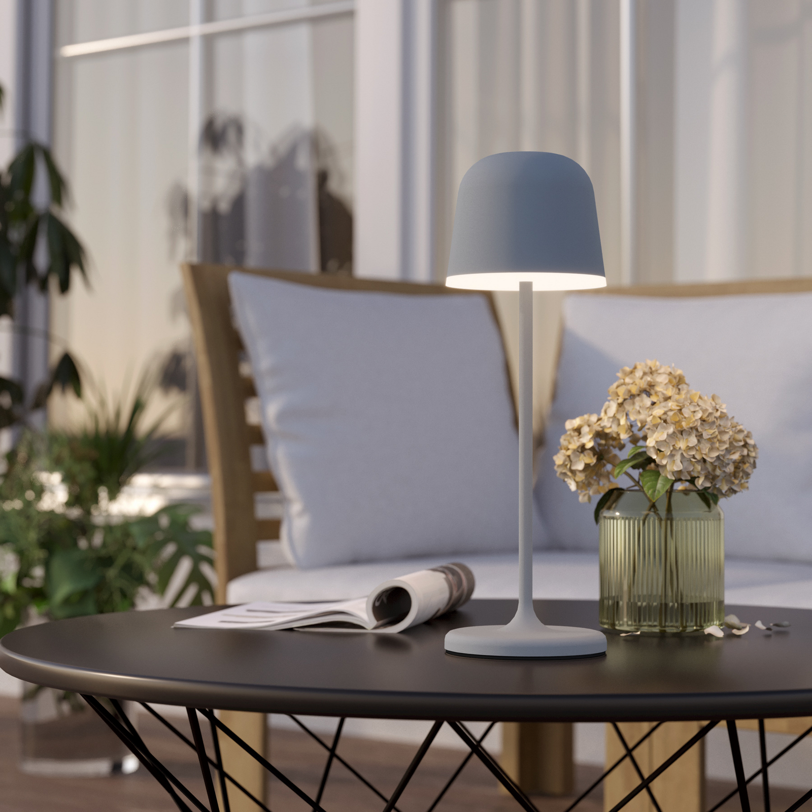 LED-bordlampe Mannera med batteri, grå