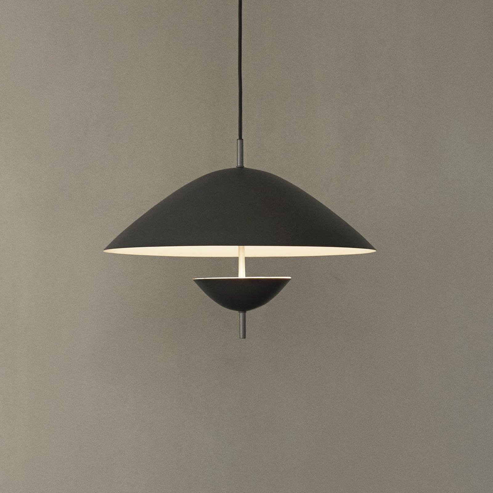 Lod Pendelleuchte Blackened Iron - Ferm Living