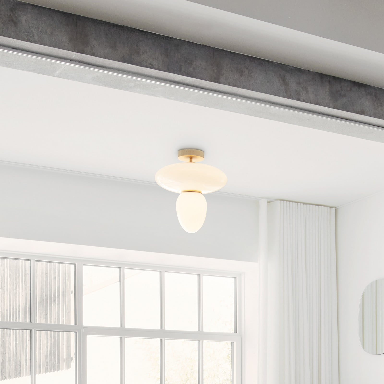 Rizzatto 42 Plafonnier Opal/Satin Brass - Nuura - Salon / séjour - Design - Verre