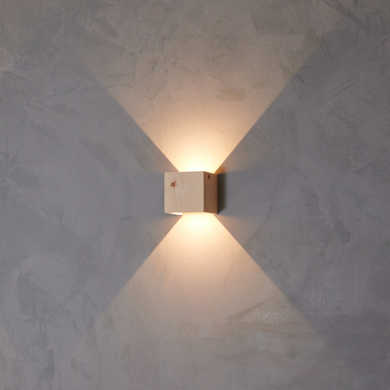 LeuchtNatur Cubus LED външна стенна лампа, швейцарски каменен бор