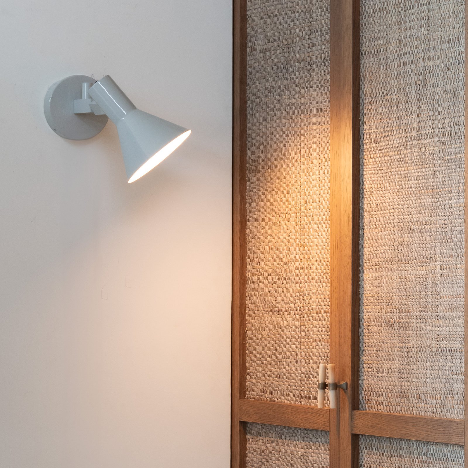 IT'S ABOUT ROMI Wandlampe Stavanger hellgrau, Stecker, 20 cm