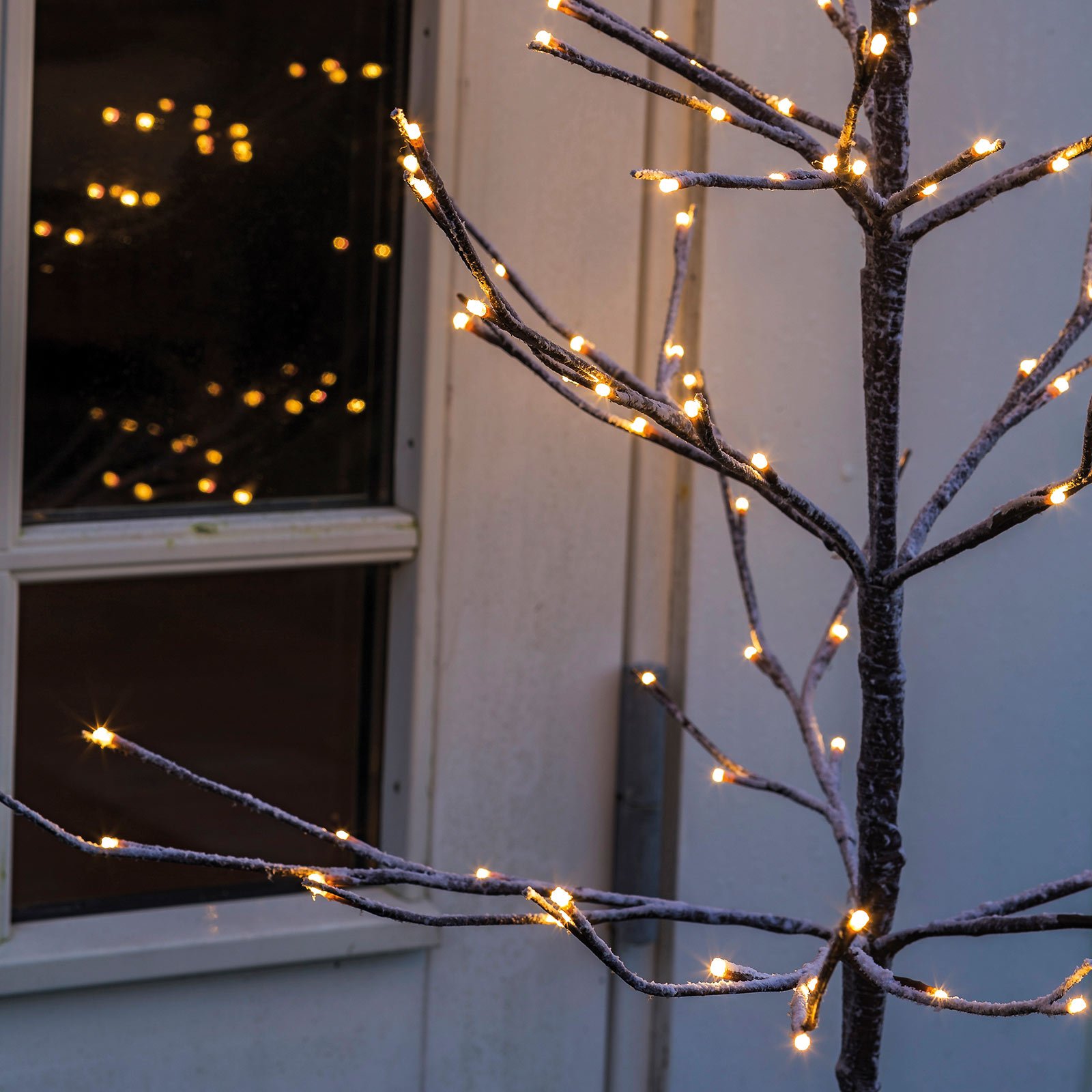 LED-Baum Alex im verschneiten Look, Höhe 90 cm