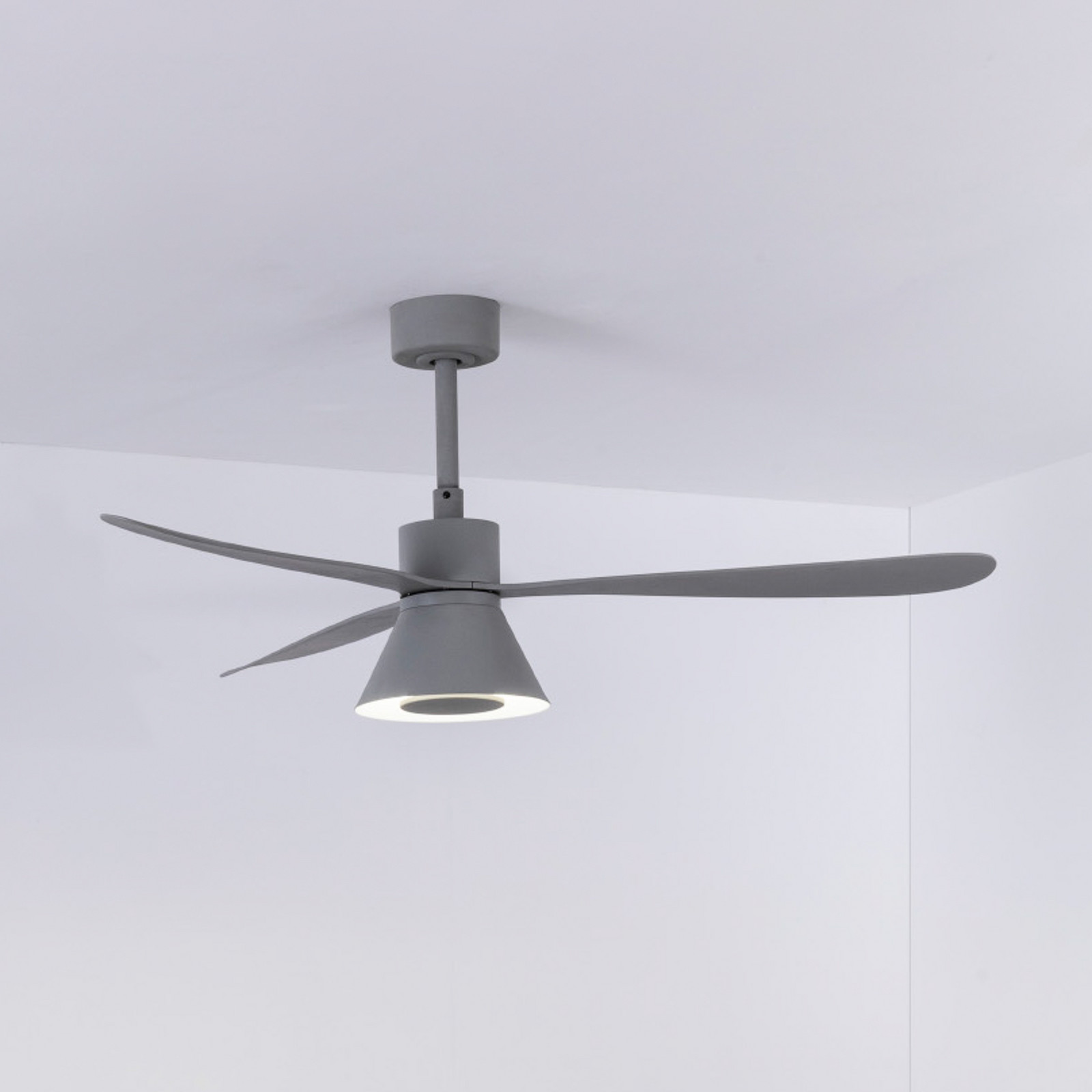 FARO BARCELONA LED stropni ventilator Amelia Cone L, siv, enosmerni, tih, 132 cm - Dnevna soba / jedilnica - Sodobni - siva - Plastika