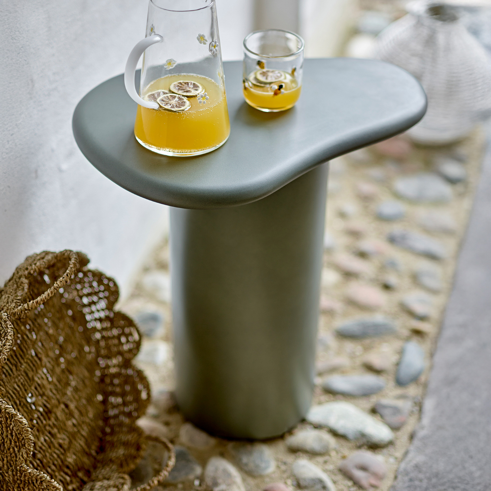 Table d'appoint Marcey, grise, hauteur 52 cm - Bloomingville