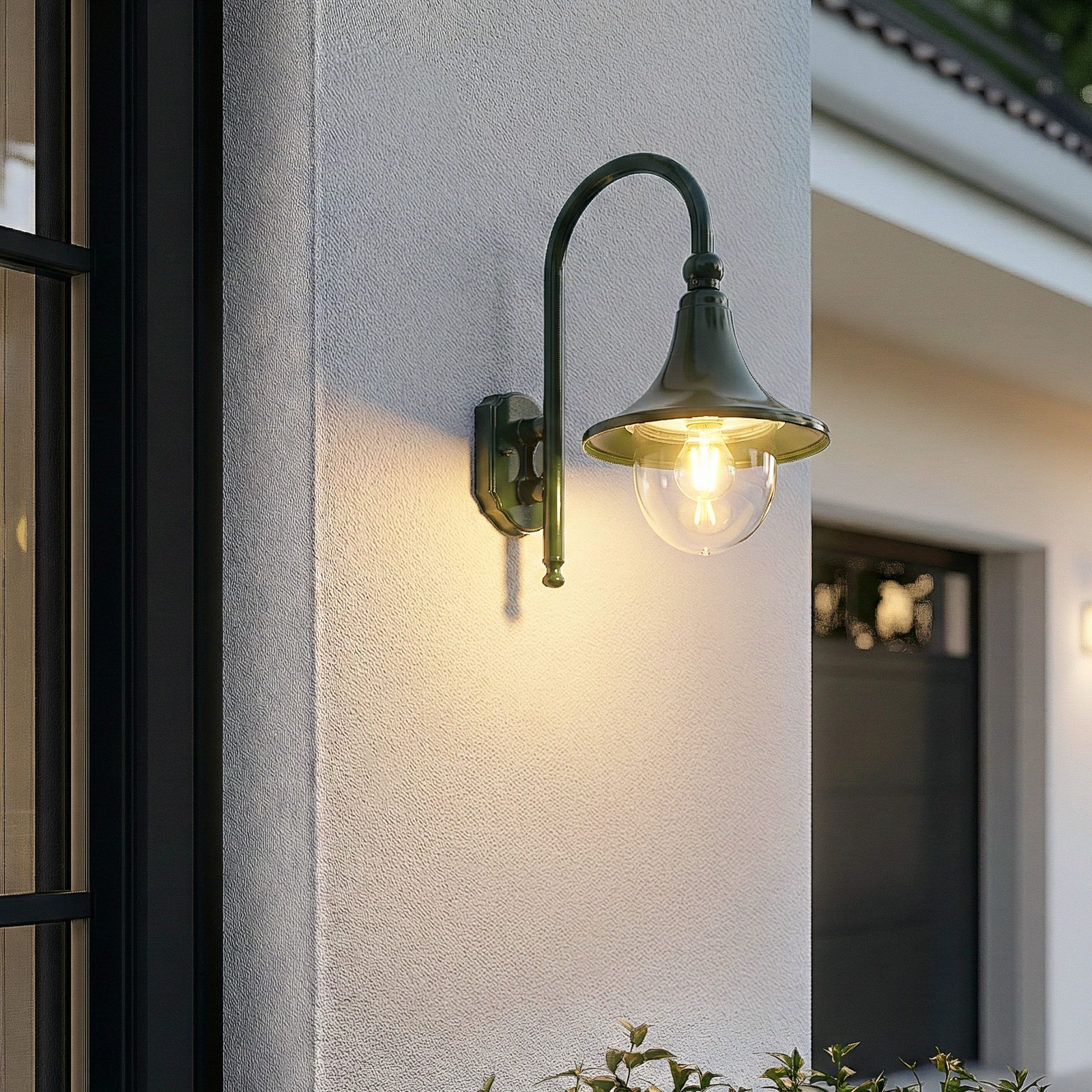 Lindby Candeeiro de parede exterior Daphne, verde, metal, E27, IP44