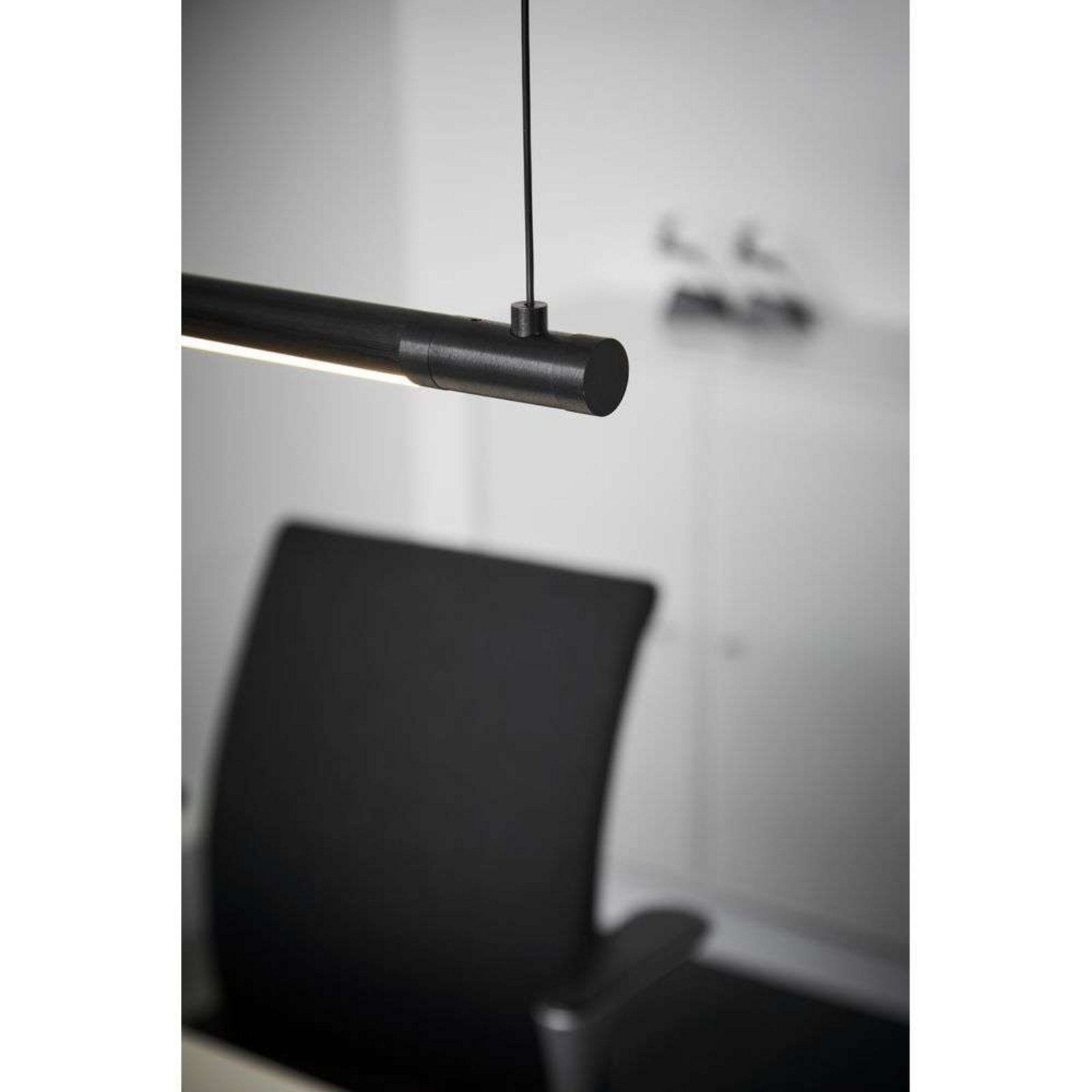 Straw 200 Pendant Black - Loom Design