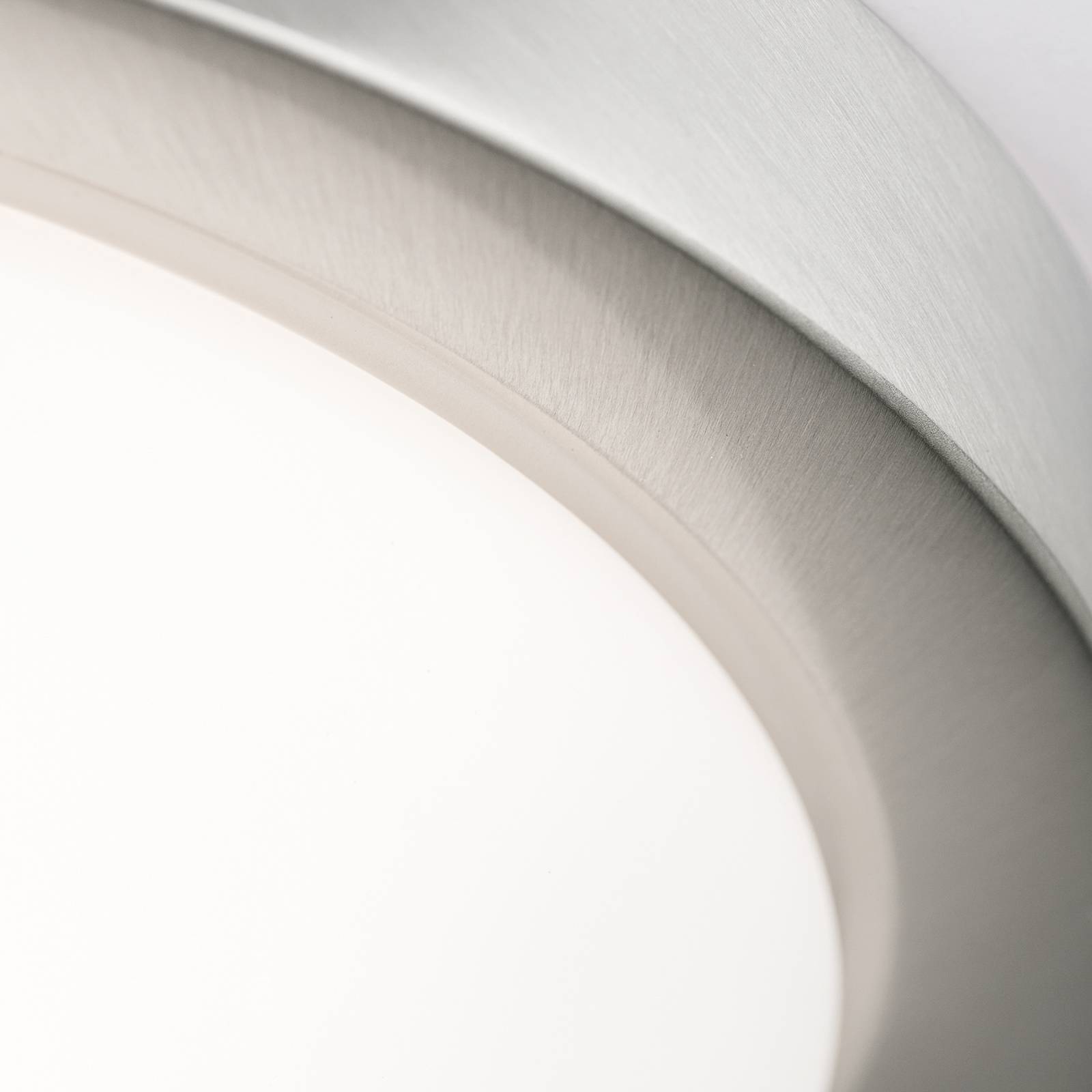 Subtelna lampa sufitowa MINEA śr. 32 cm, nikiel
