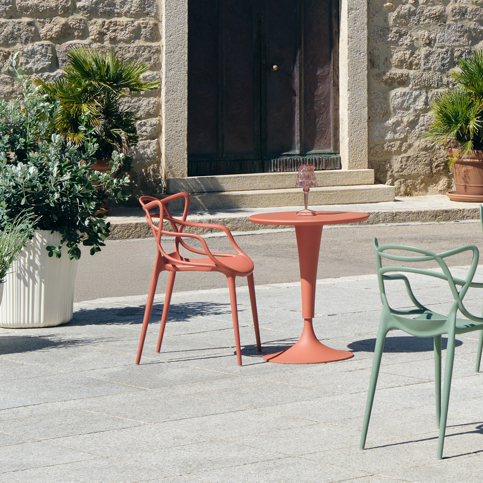 Chaises A.I. Lite, terre cuite, hauteur 80 cm, lot de 2 - Kartell