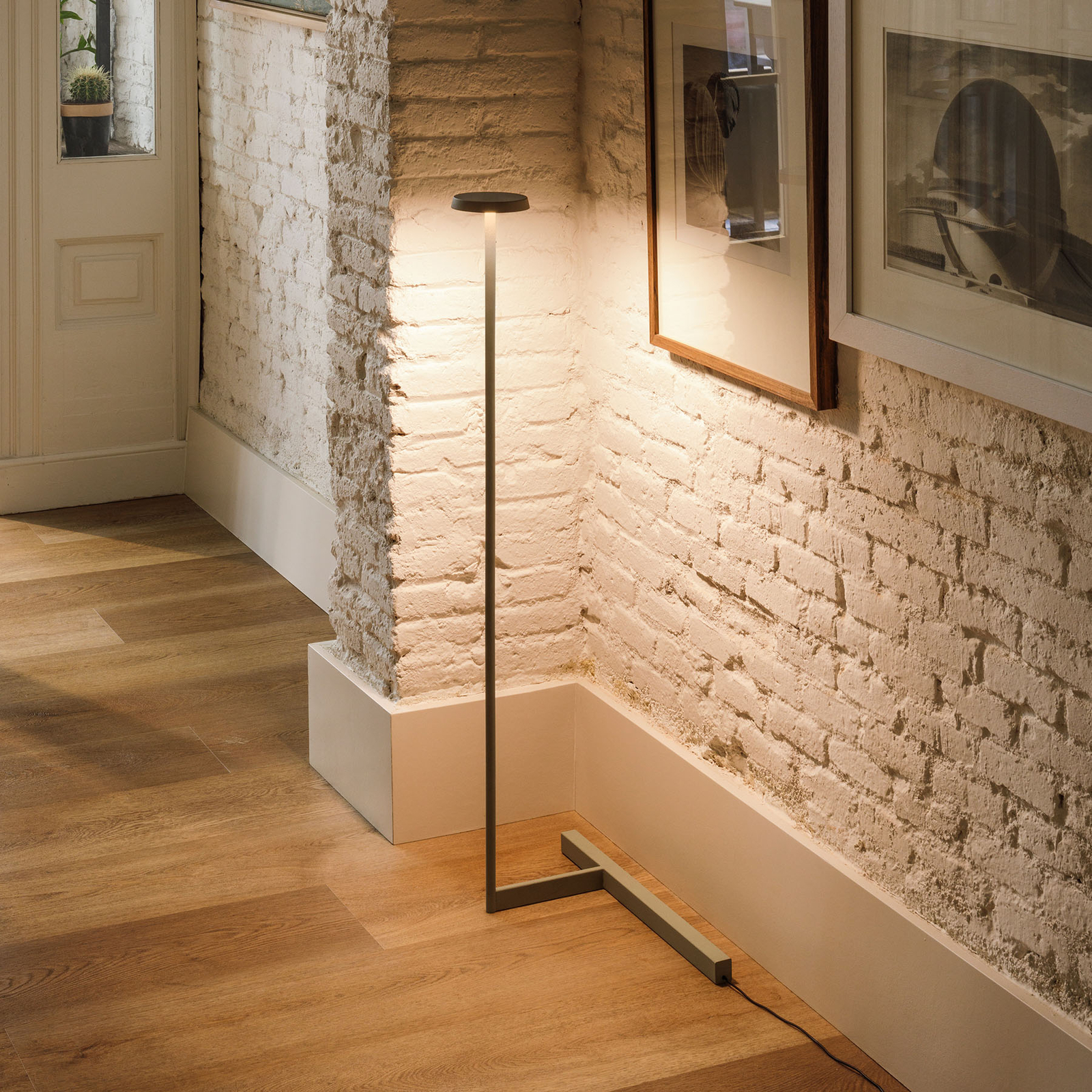 Vibia Flat LED-Stehlampe Höhe 100 cm, dimmbar