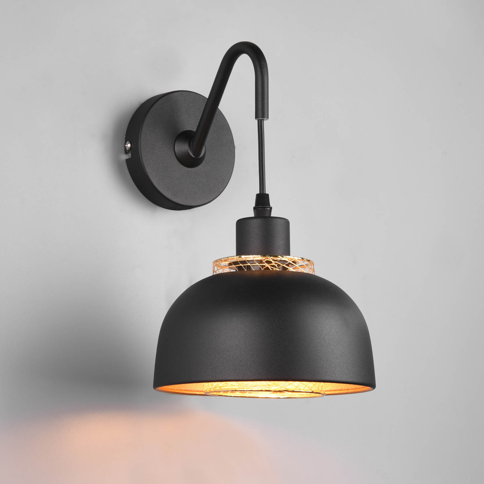 Punch wall lamp switch and plug, black/gold