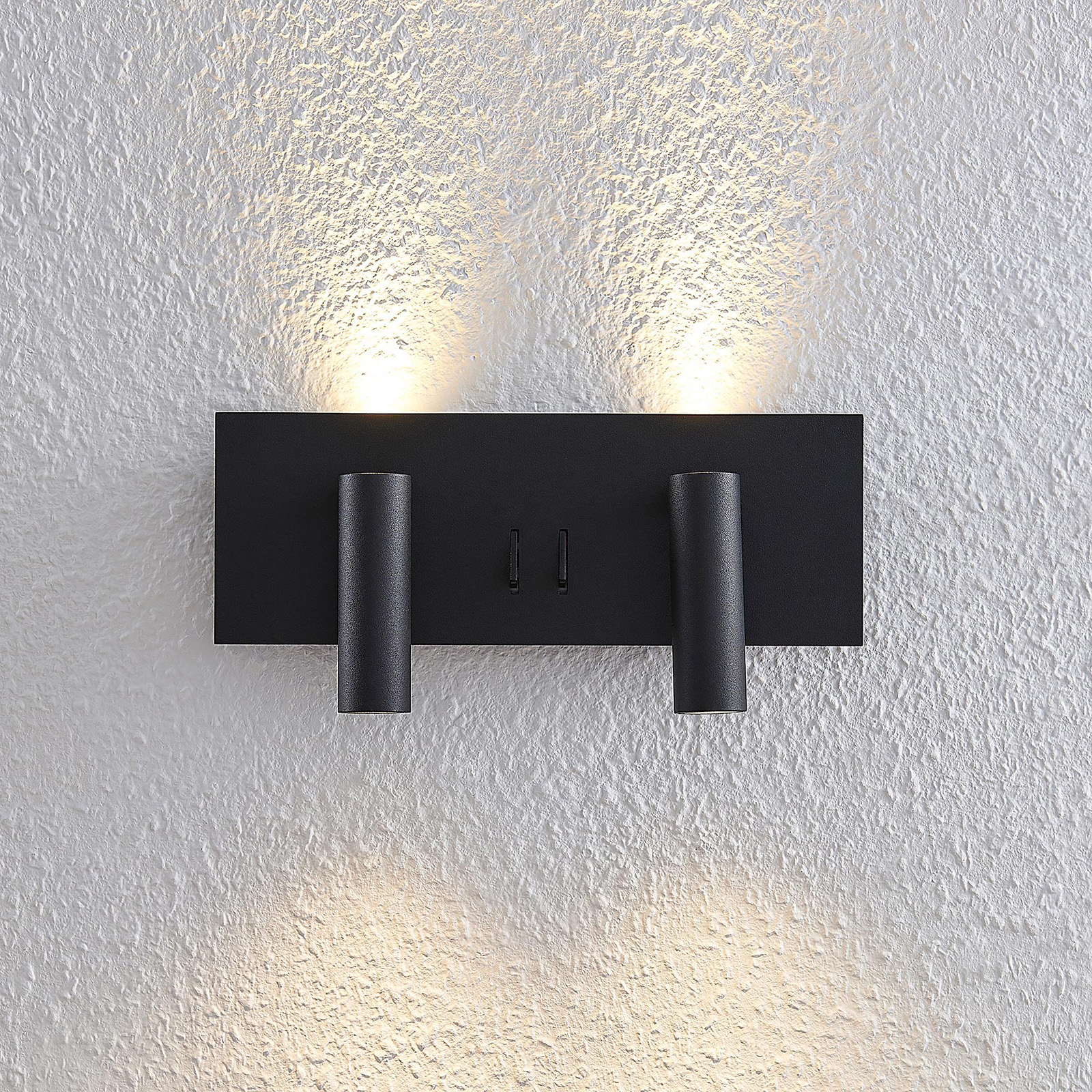 Lucande Magya LED-væglampe, sort, 4 lyskilder