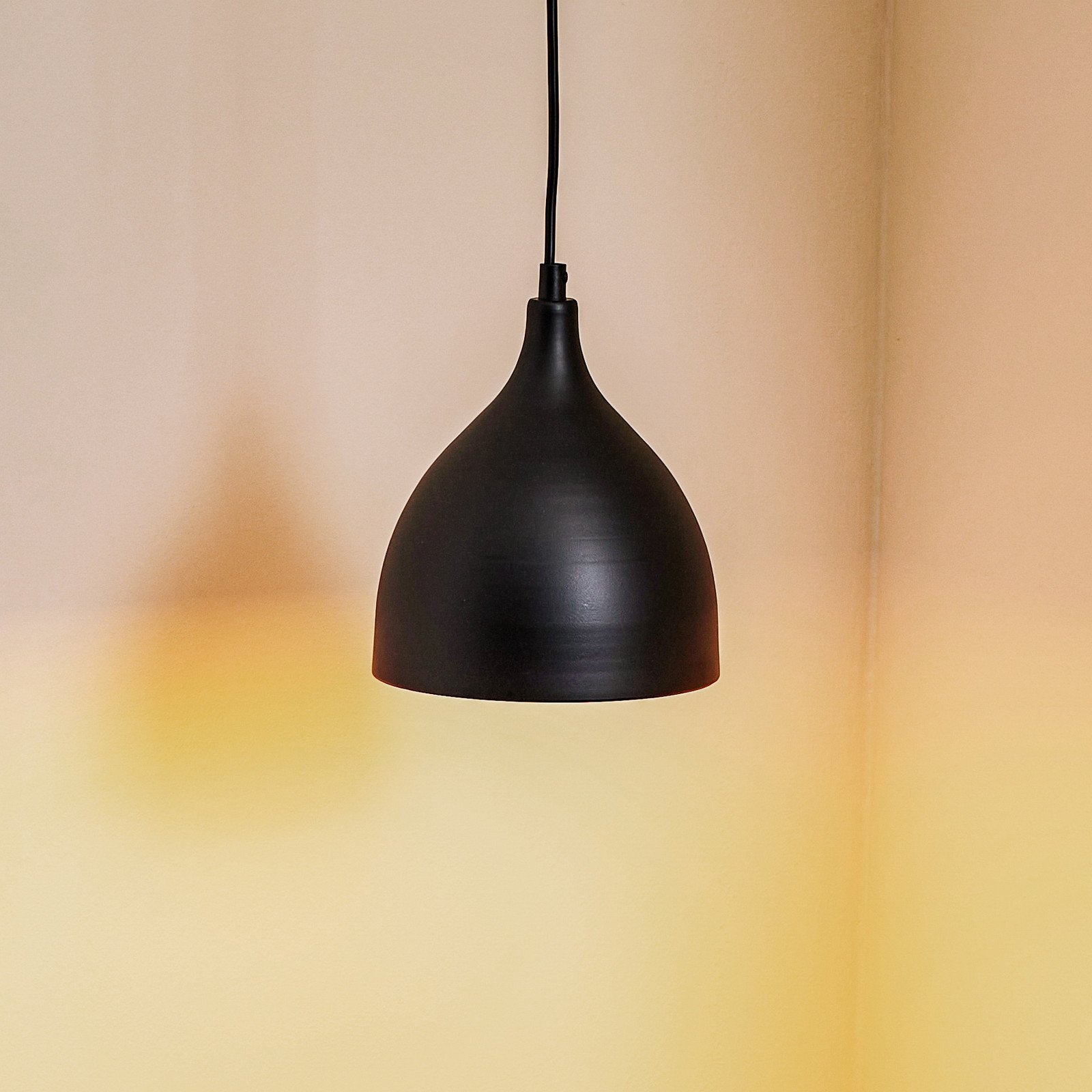 Luminex Lampă suspendată Nanu din metal negru cu 1 bec - Camera de zi / sufragerie - Modern