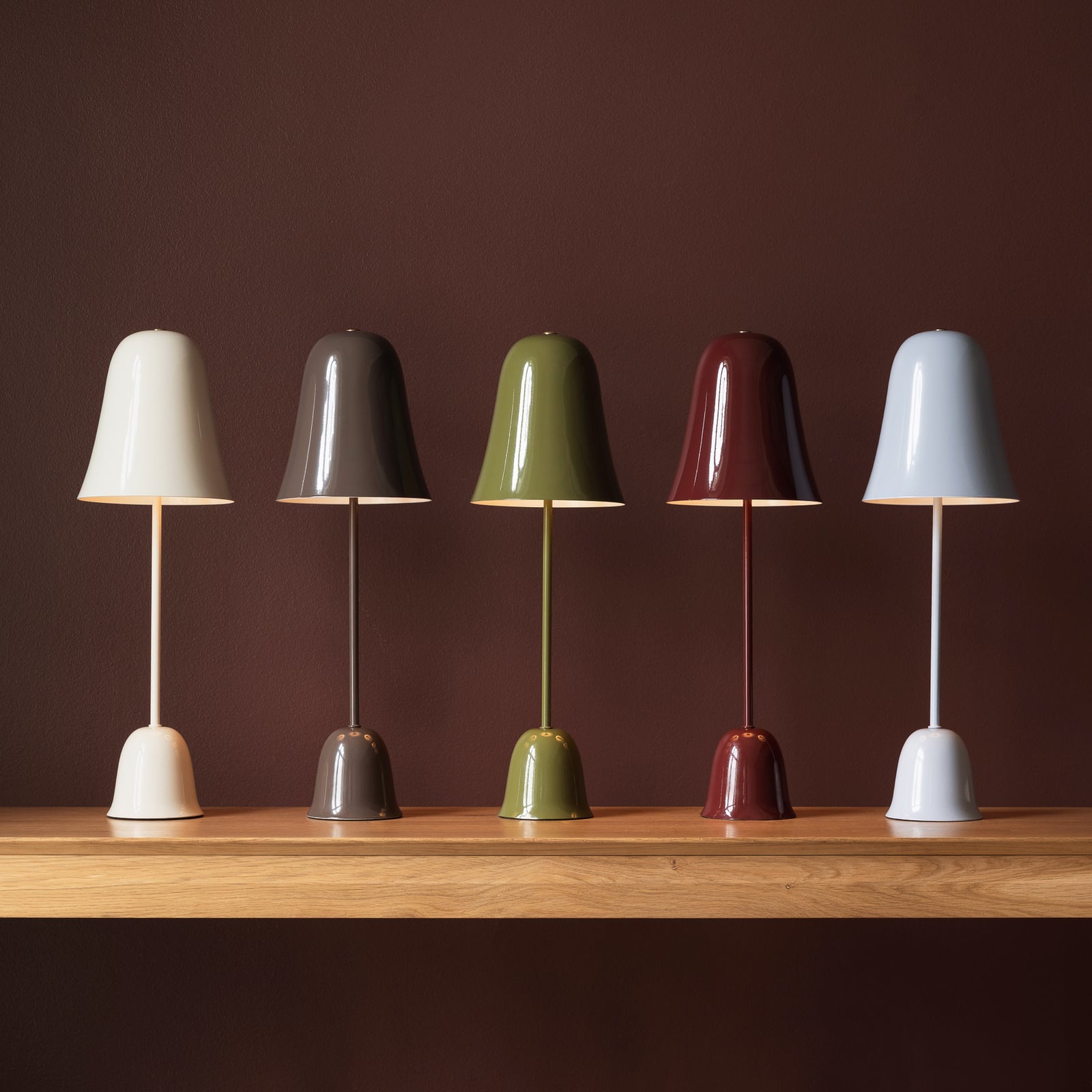 Blåklockan table lamp, olive green, height 56 cm – Globen Lighting Blåklockan table lamp, olive green, height 56 cm – Globen Lighting