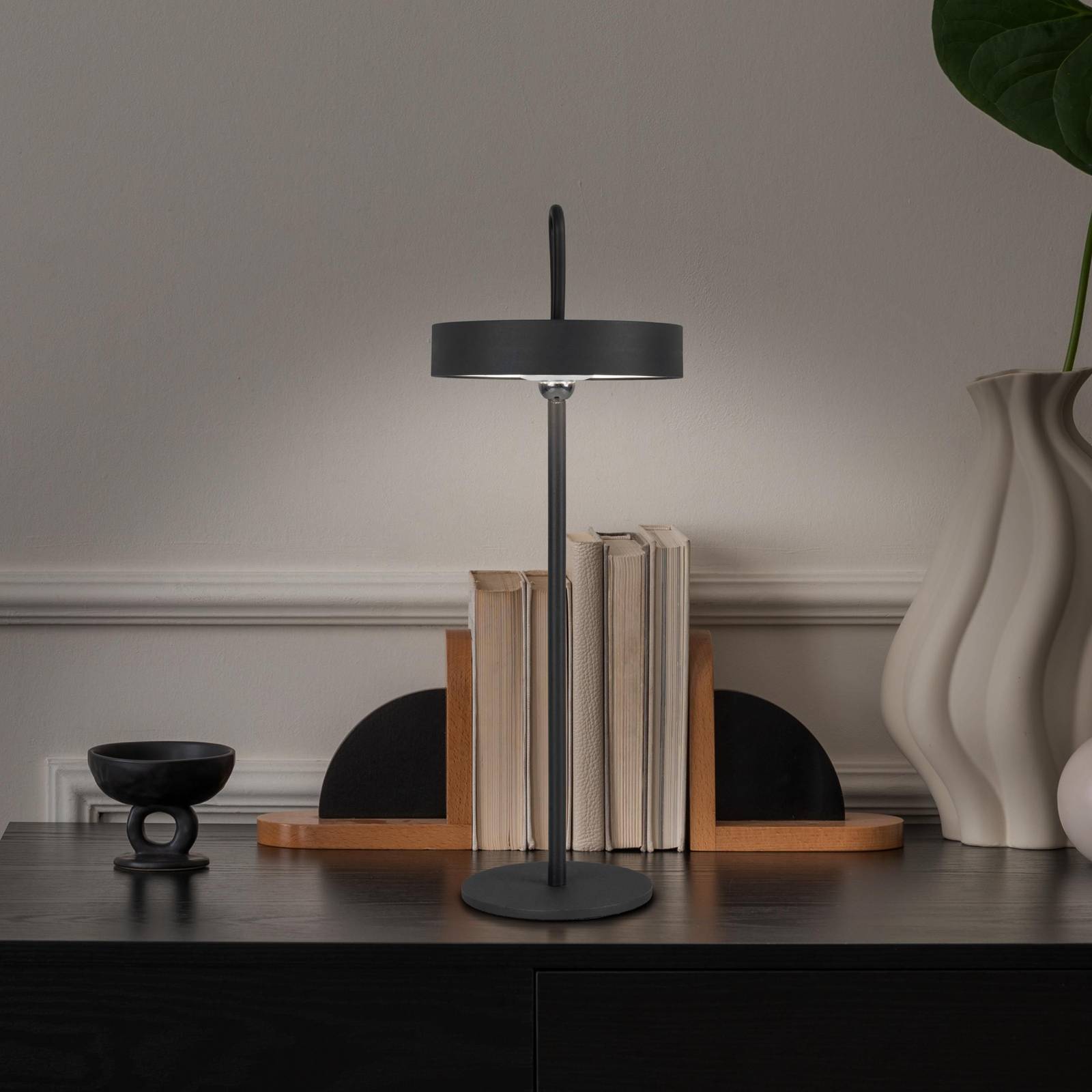 Näve Lampe à poser batterie LED Ella aimantée noire