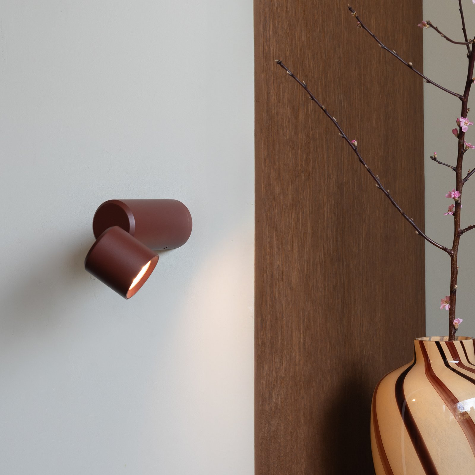 IT'S ABOUT ROMI LED-Akkutischlampe Milan, dunkelrot, 19 cm