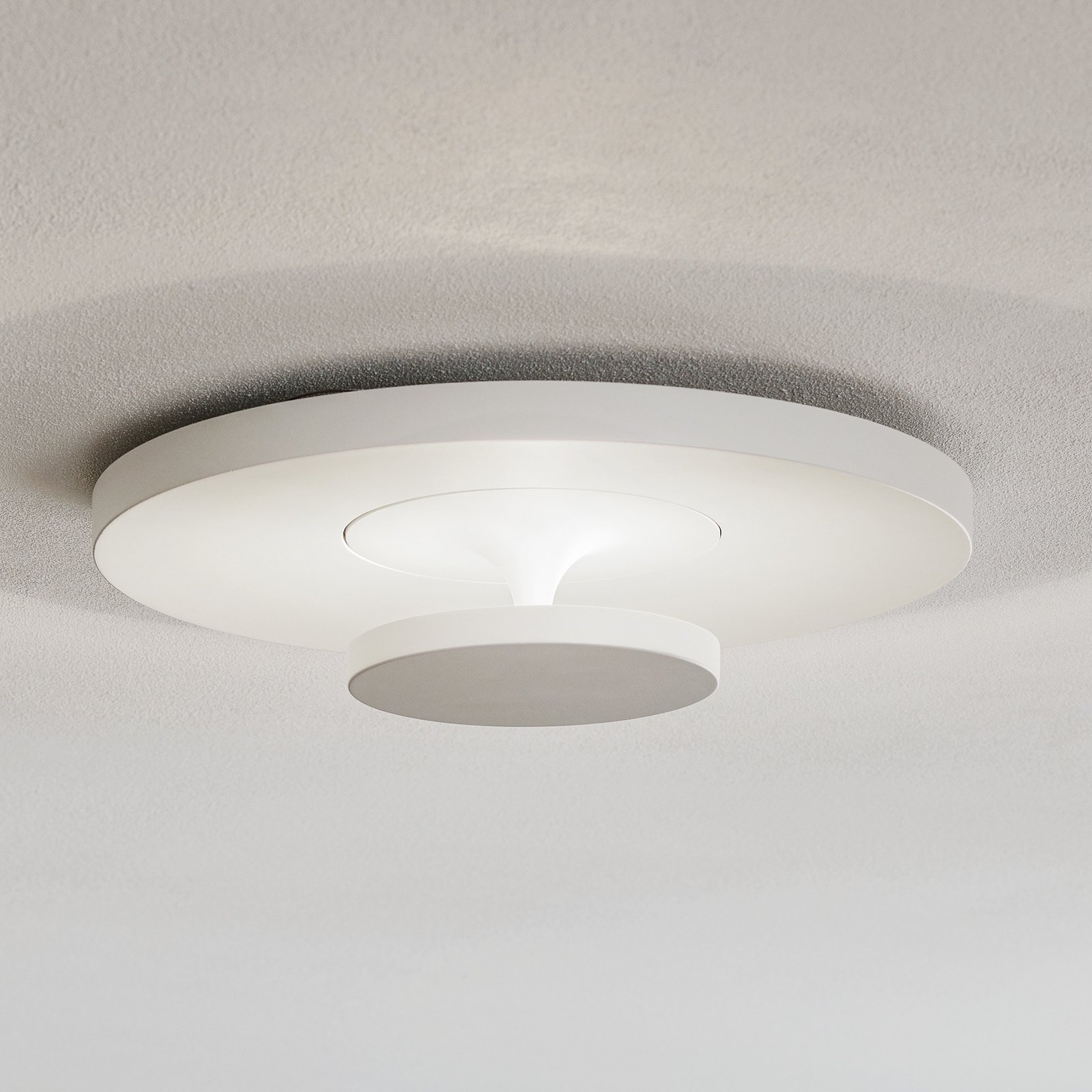 Indirectly illuminating Sunny LED ceiling light