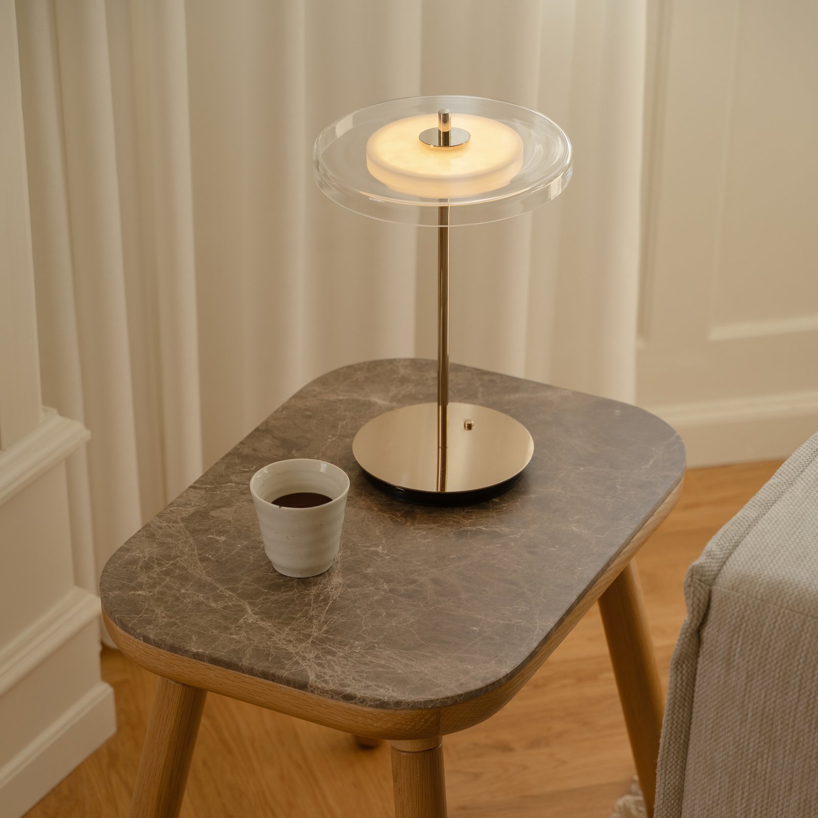 Asteria MOVE LED baterijska svjetiljka, sjajni mesing, staklo/metal - UMAGE Asteria MOVE LED baterijska svjetiljka, sjajni mesing, staklo/metal - UMAGE