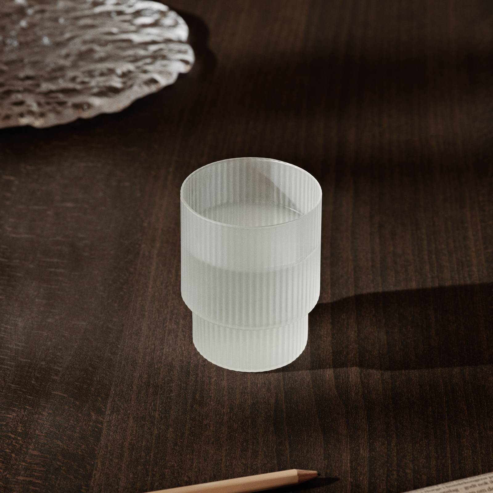 ferm LIVING Szklanka Ripple biała 200 ml dmuchana zestaw 4 szt