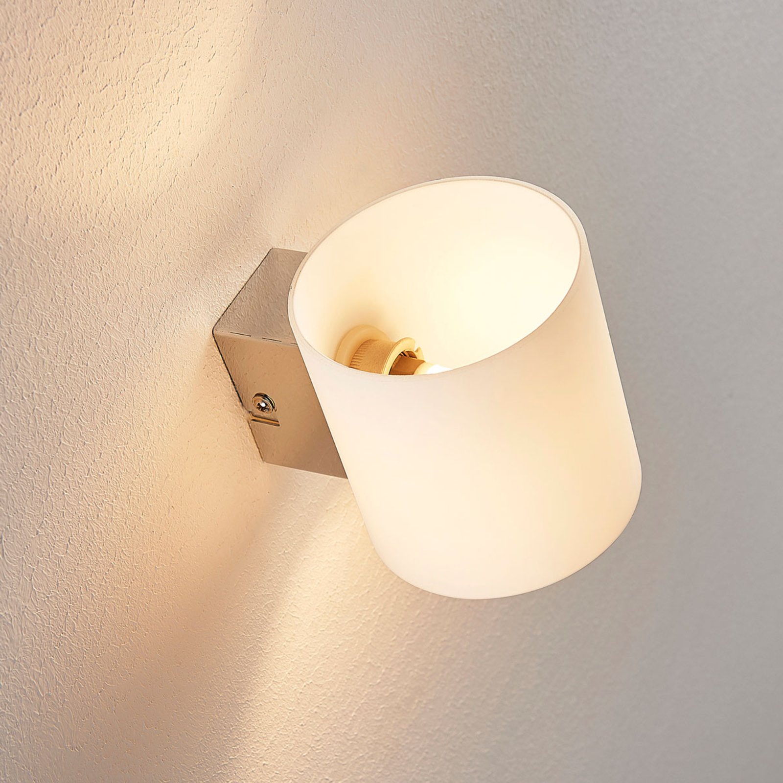 Gerrit Wandlamp Opal/Chrome - Lindby