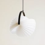 Lucande, suspension Helva, blanc, à 1 lampe, Ø40cm, pivotante