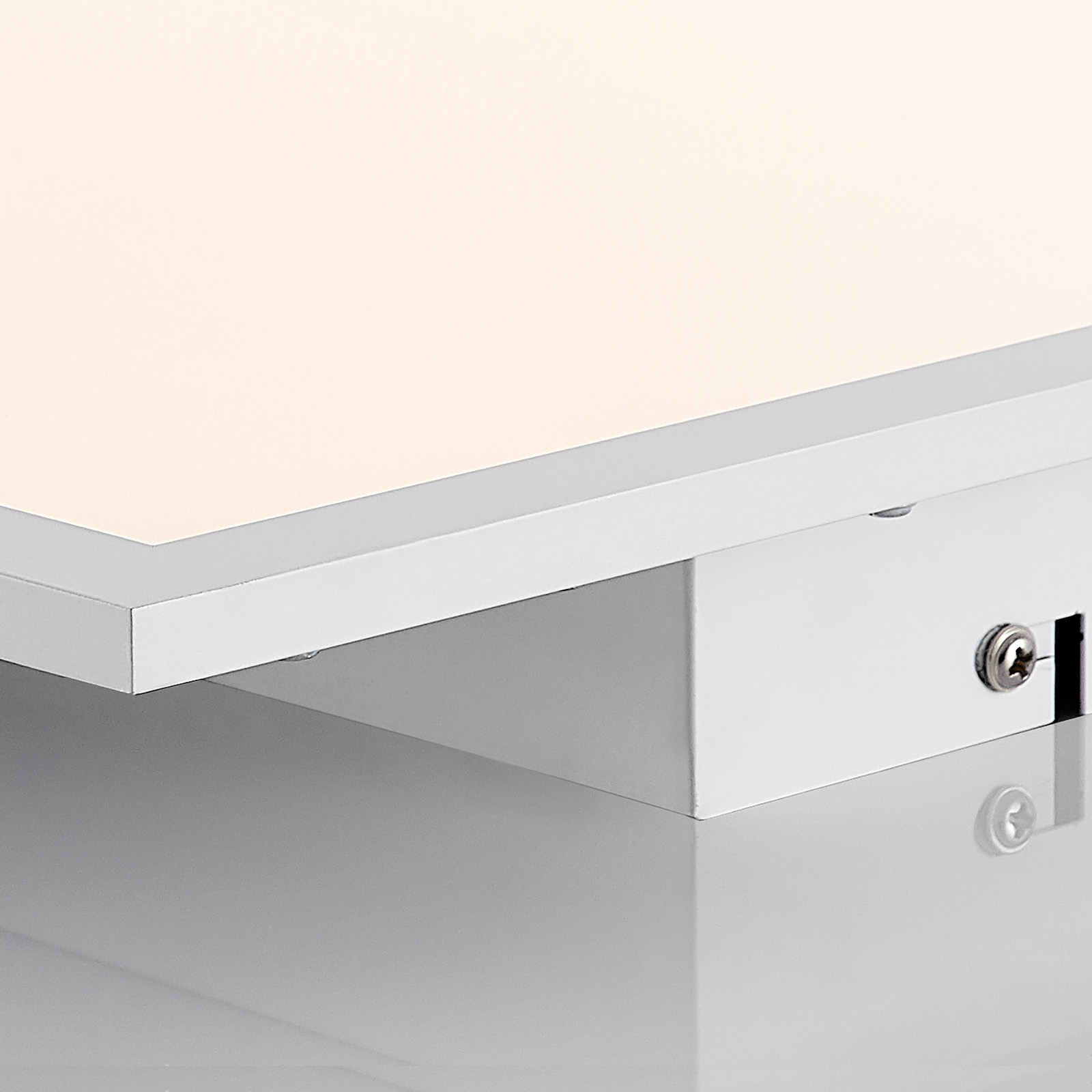 Quais LED Ceiling Lamp 4.000K 40x40 White - Lindby
