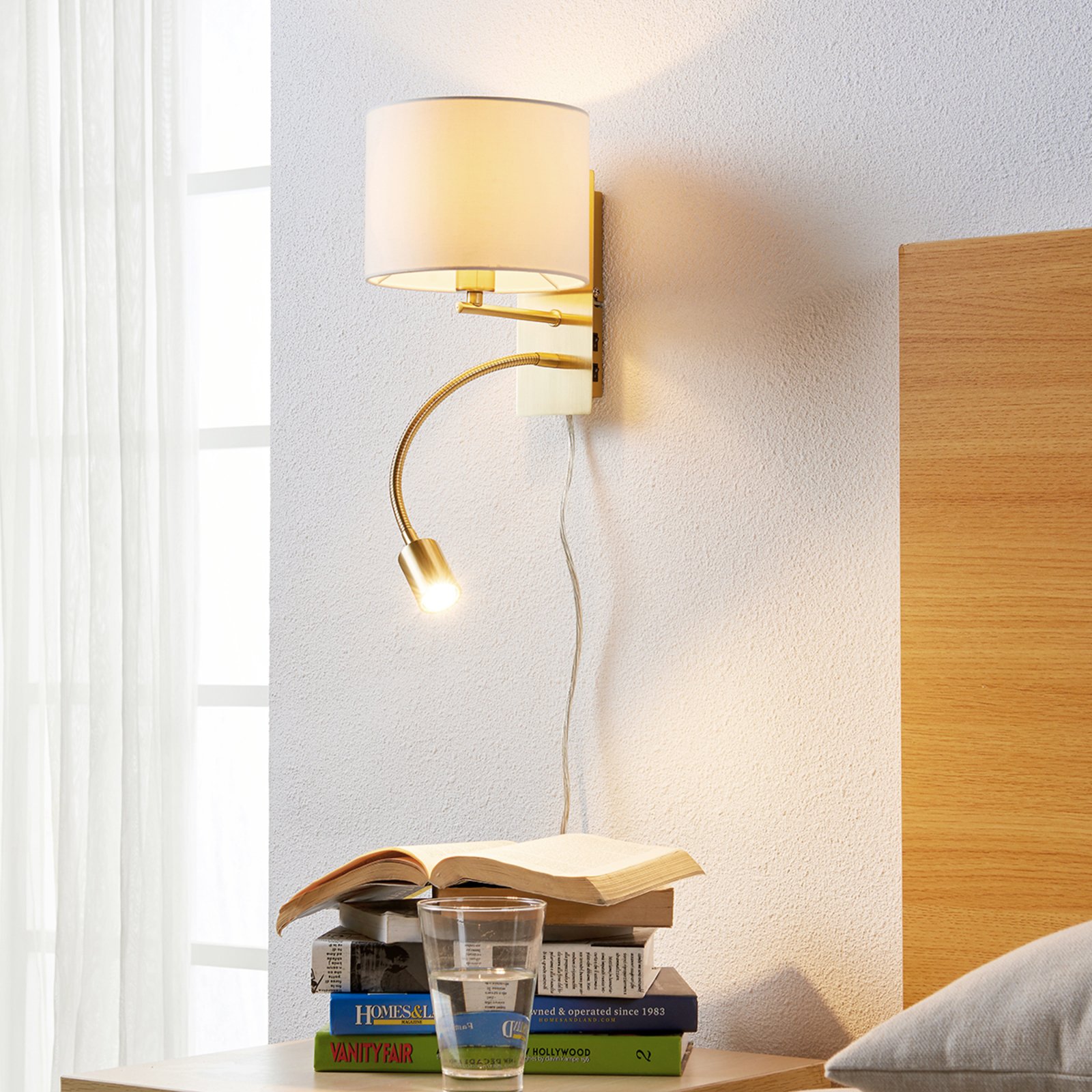 Florens Vägglampa White/Brass - Lindby
