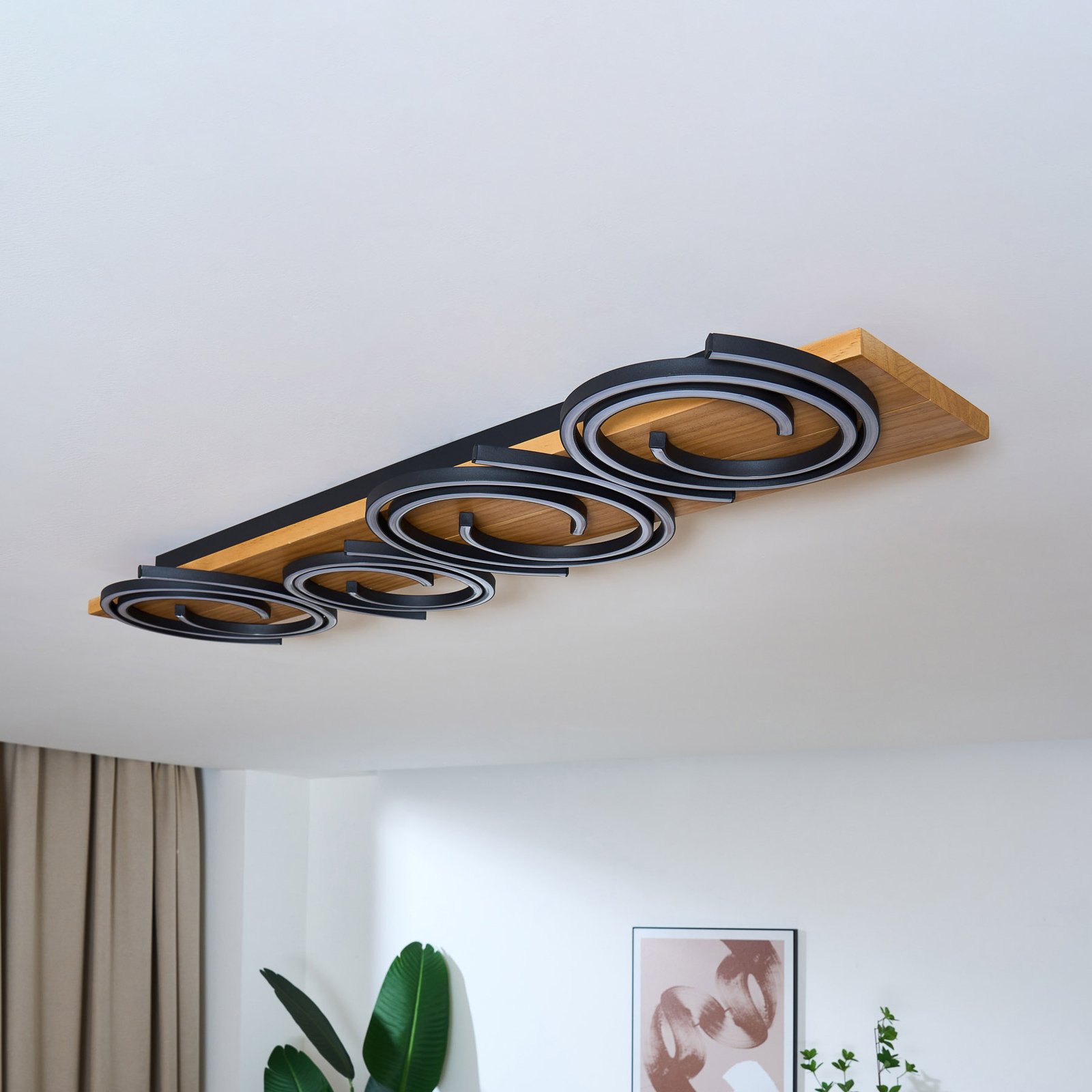 Plafonnier LED Rifia, brun, longueur 115 cm, 4 lampes, bois