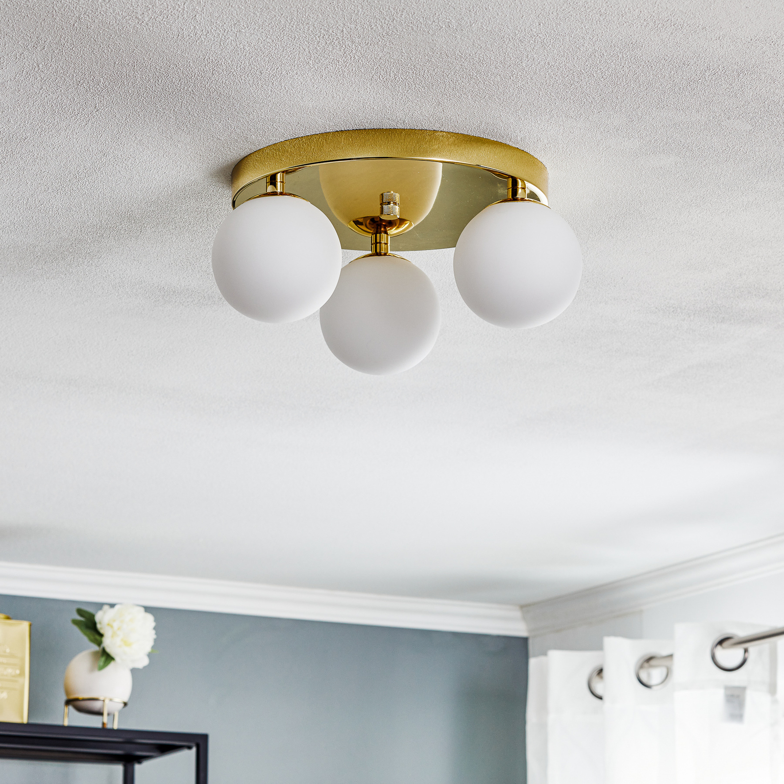 Fatis ceiling lamp opal glass/brass 3-bulb round