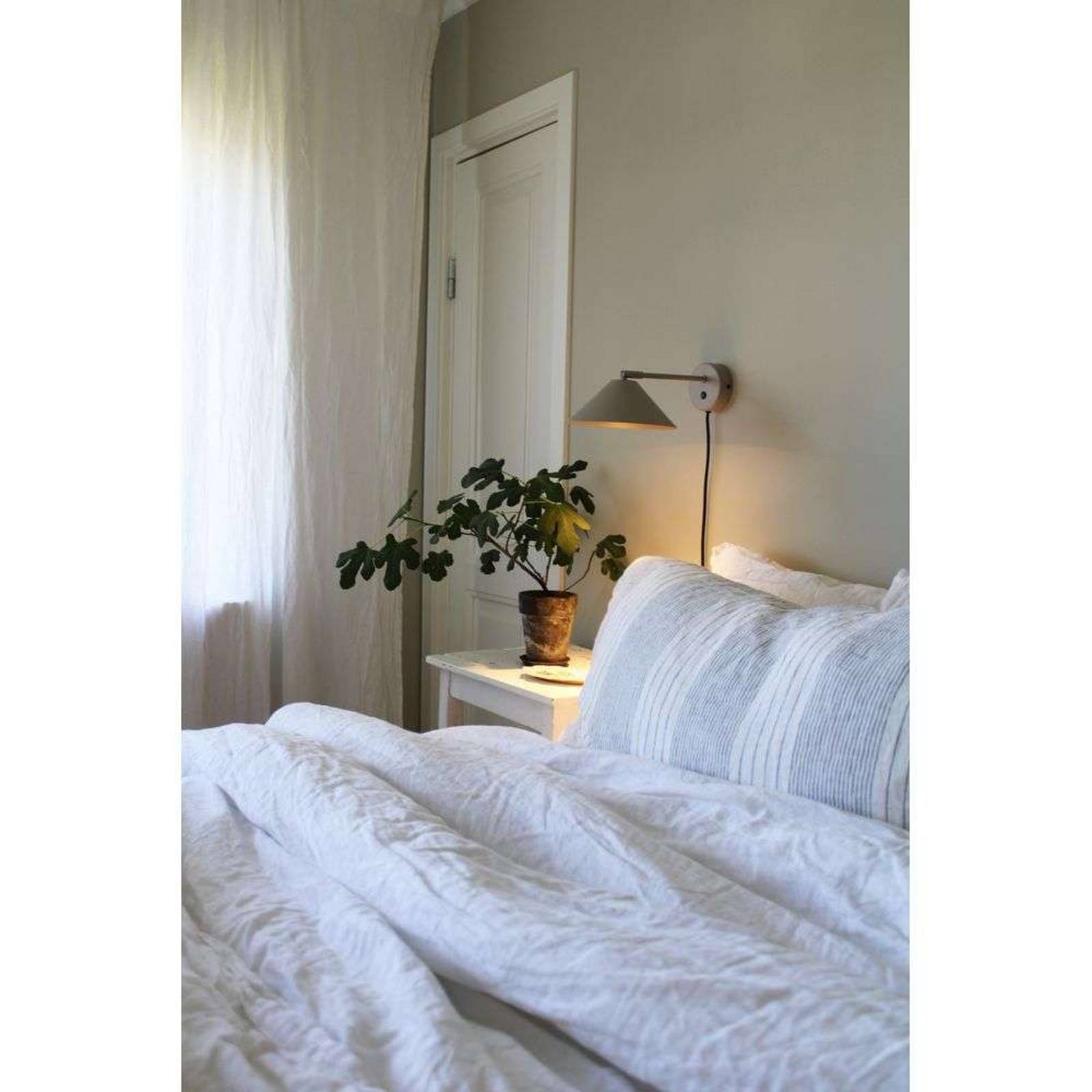  Globen Lighting Globen Lighting Cannes Wall Light, Beige, ø 20 Cm 