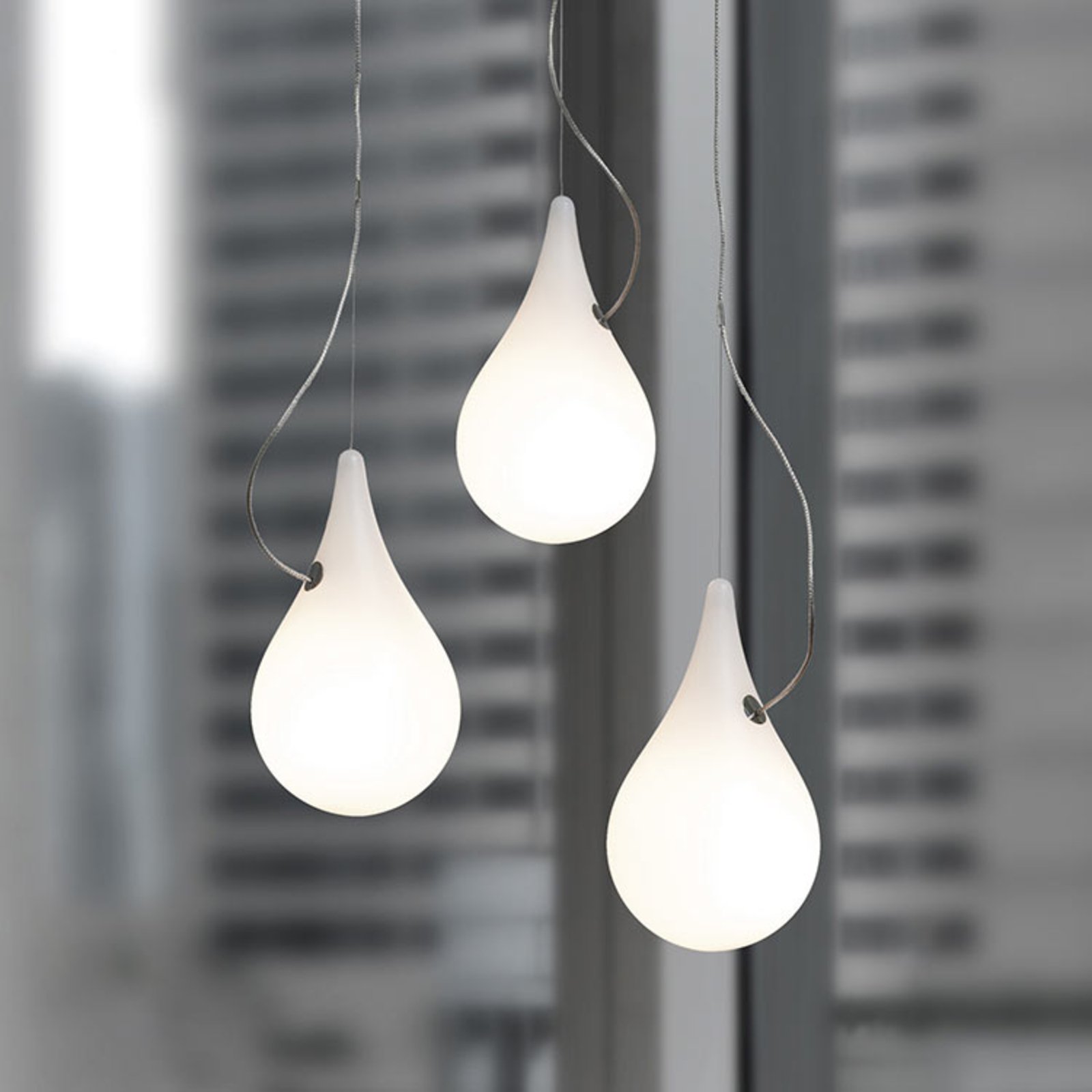 next Drop_2 XS 3 - three-bulb LED hanging lamp