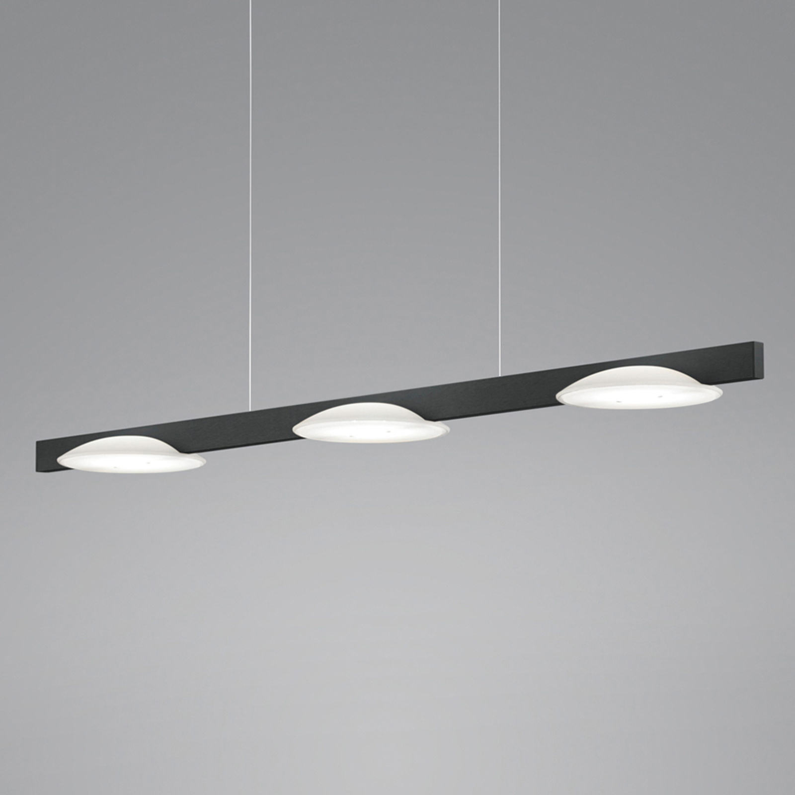 Helestra Pole LED-Hängeleuchte dreiflammig