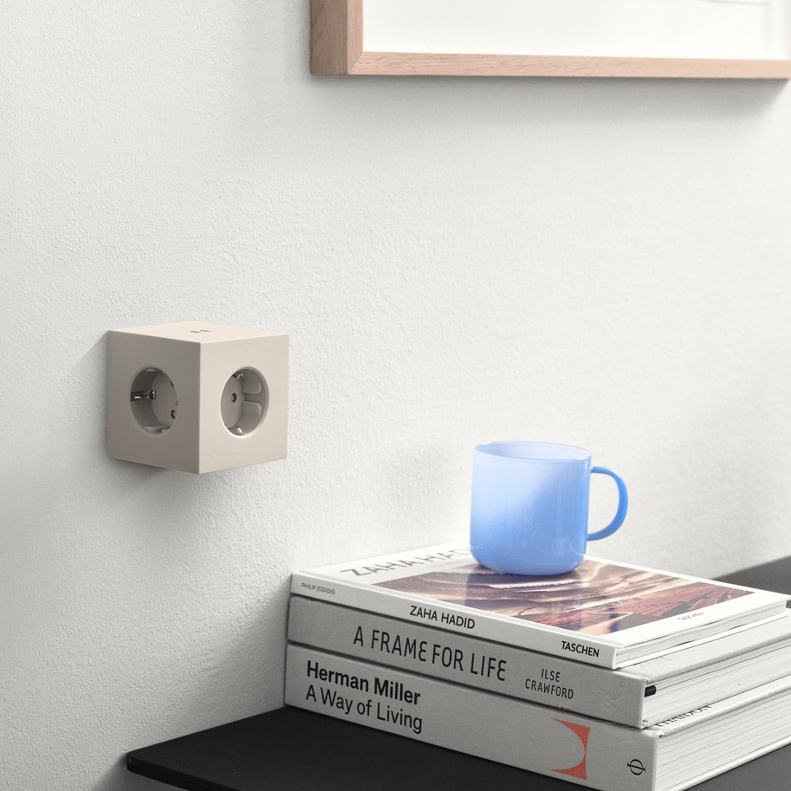SQUARE 2 Zwischensteckdose, beige, 3x Schuko, 2x USB - AVOLT