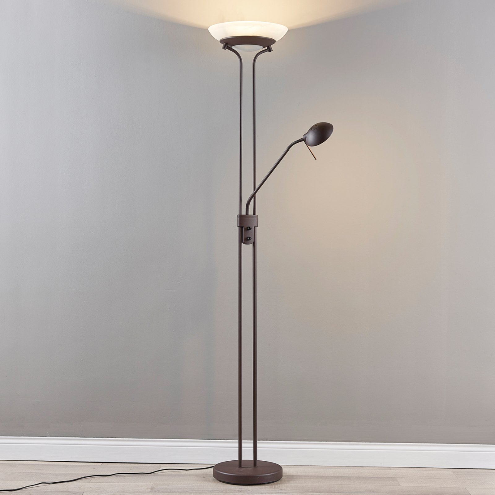 Yveta Stojaca Lampa Rust/White - Lindby