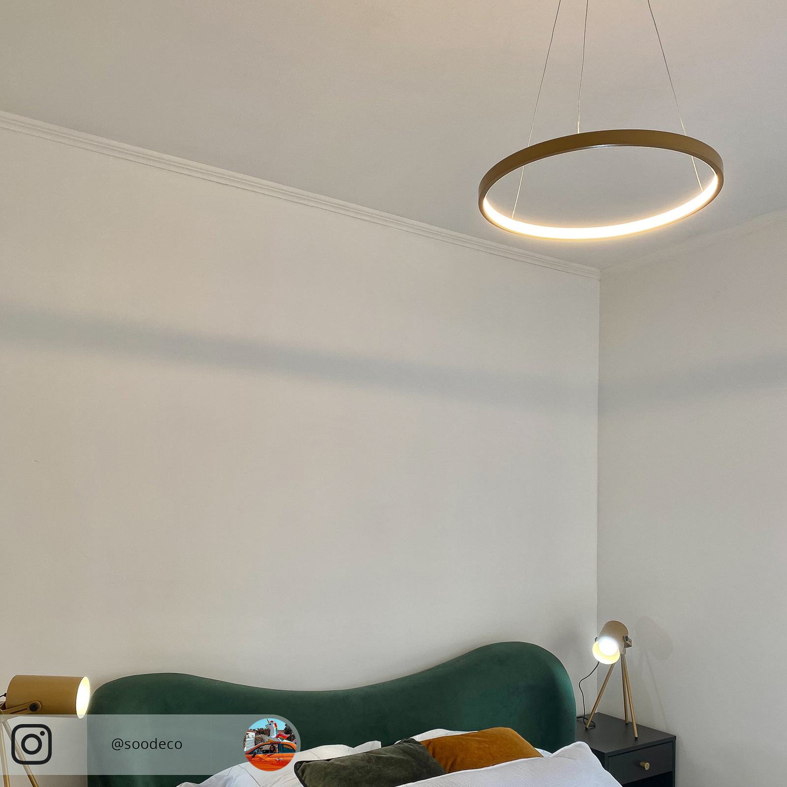 Závesné LED svietidlo Circle, zlatá, Ø 39 cm