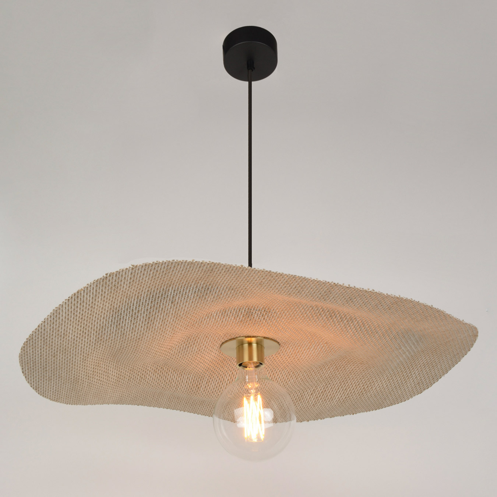 Rivage M Hängeleuchte 1-lagig, Ø 68 cm - MARKET SET Rivage M Hängeleuchte 1-lagig, Ø 68 cm - MARKET SET