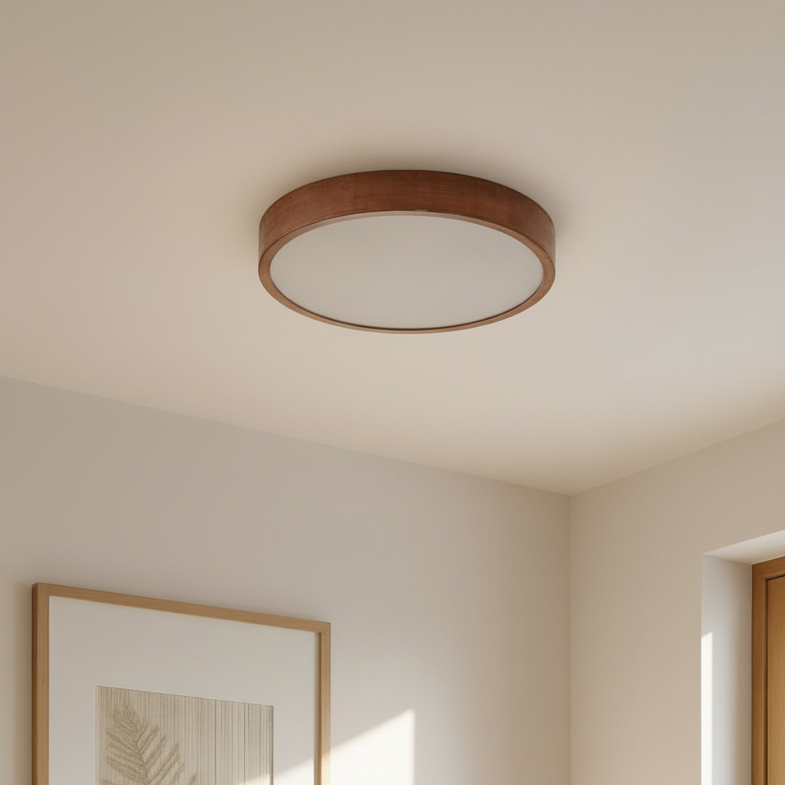 Lindby Deckenleuchte Tanju, Ø 50cm, Walnussholz, 4-flg., E27