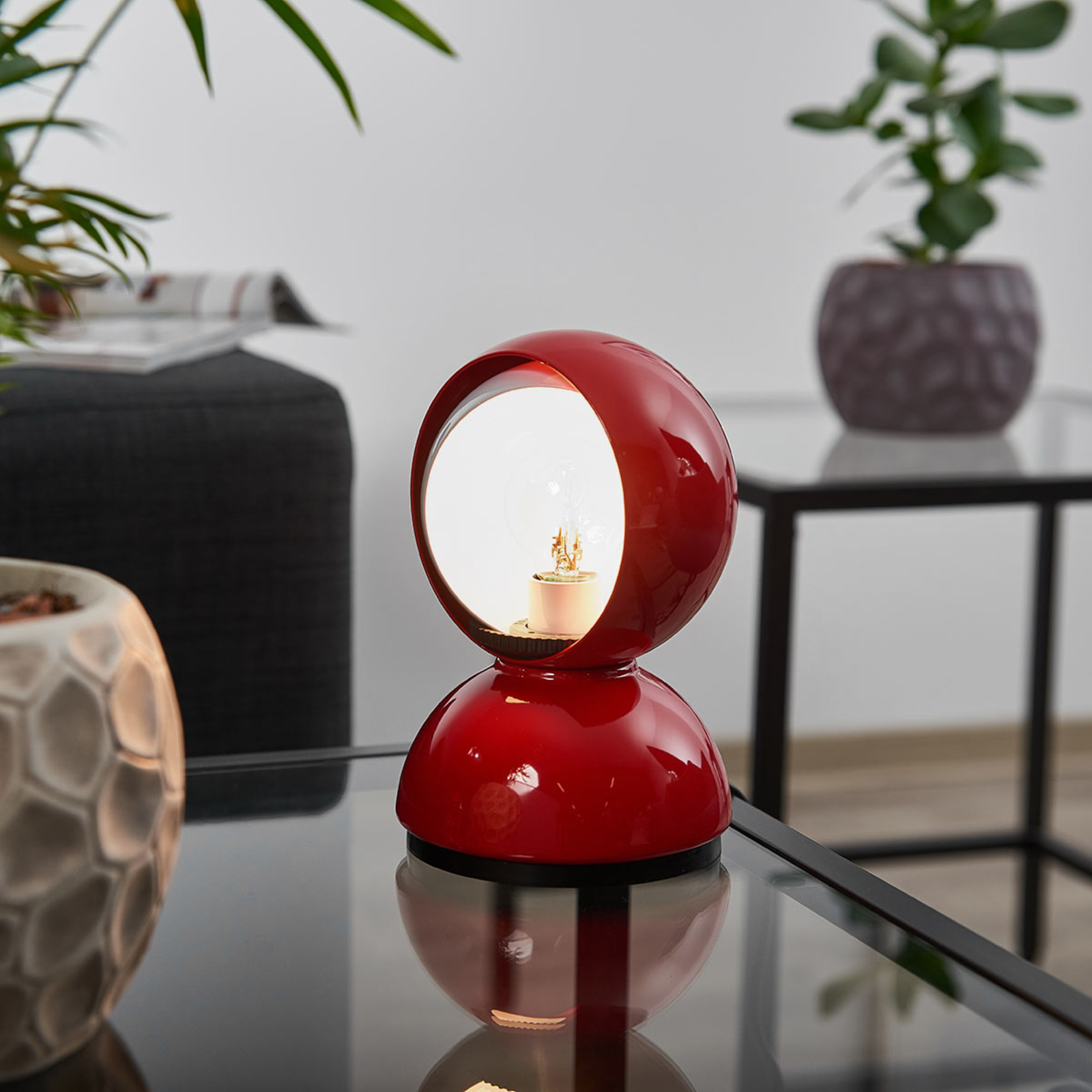 Artemide Eclisse table lamp, red